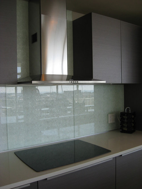 Glass slab backsplash