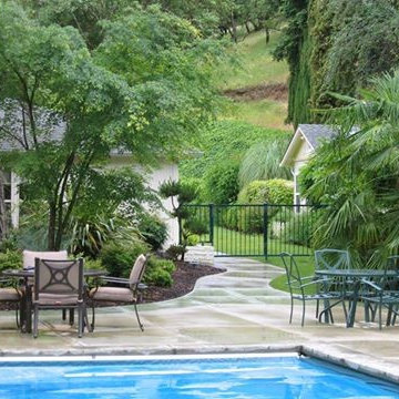 Side Yard, Central Point, Oregon