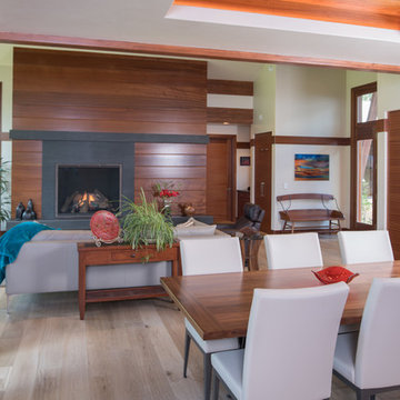 Contemporary Golf Home in Broken Top