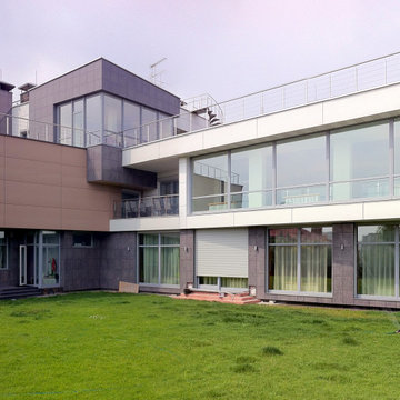 Spaceship Villa