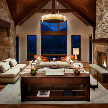 Willoughby Way: Living Room