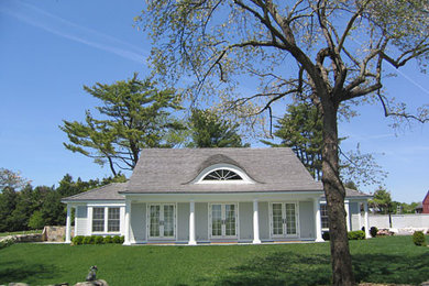 Elegant exterior home photo in New York
