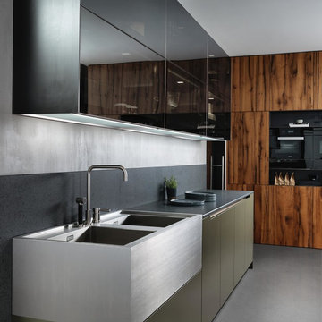 West Palm Beach | Motorized Black Glass Cabinets
