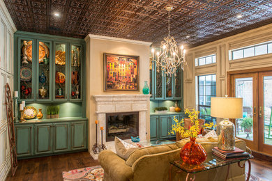 Example of a classic living room design in Dallas