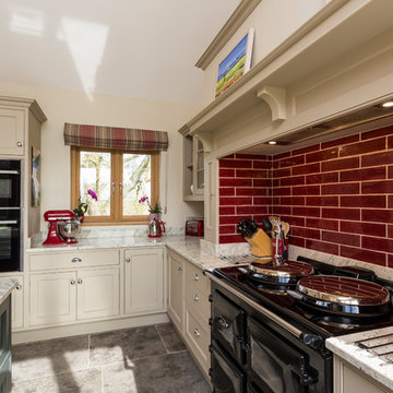 Handbuilt kitchen in Hertfordshire by John Ladbury