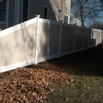 Vinyl Board and Lattice top fence