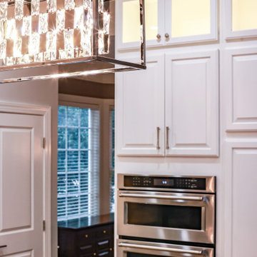 Glamorous Kitchen Makeover in Lansdowne, VA