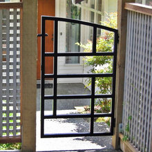 Gate