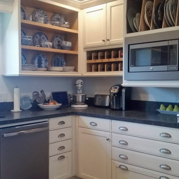 White Kitchens - Several Examples