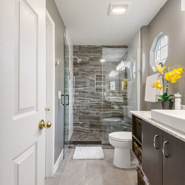 Modern Bathroom in Massillon