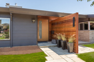 Inspiration for a 1960s entryway remodel in Seattle