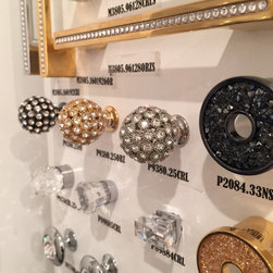 Accessories - Cabinet knobs - Pulls - Cabinet And Drawer Knobs
