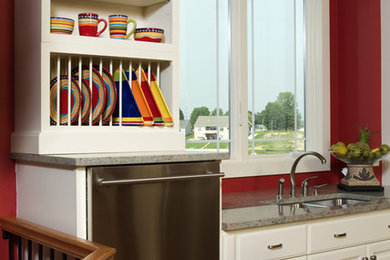 Inspiration for a timeless kitchen remodel in Grand Rapids
