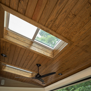 Tranquil Screened Porch