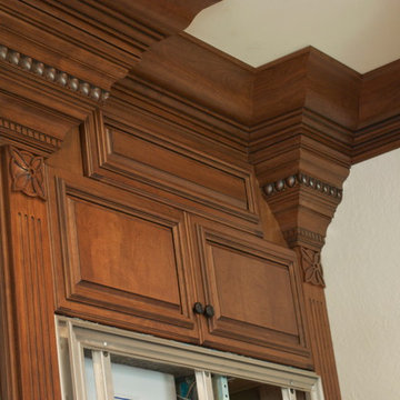 "Lexington" Applied Moulding Cherry Bordeaux with Sable Glaze