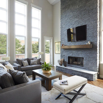 Lincoln Park Bachelor Pad
