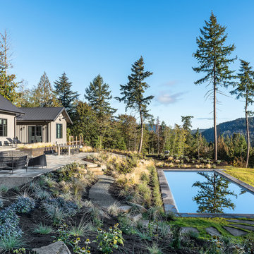 MODERN FARMHOUSE BY THE SEA