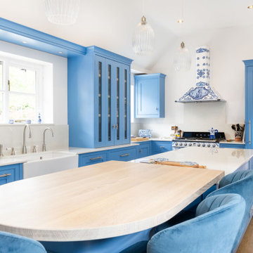 Italian-Inspired In-Frame Shaker Kitchen