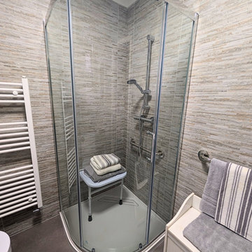 Shower Seat - Mr & Mrs Kilburn