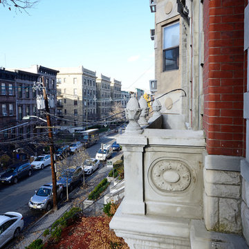 Extraordinary 28-foot wide Queen Anne mansion