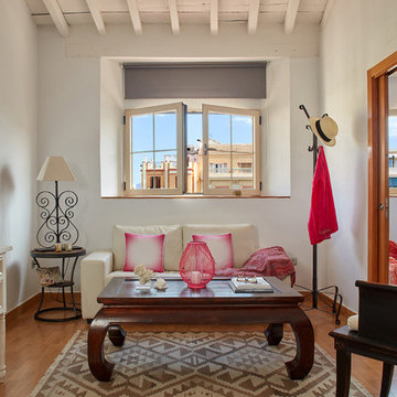 Apartamentos Lodgingmalaga. Decoración realizada por CRISAL DECORACION