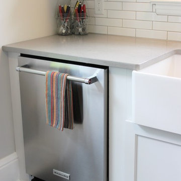 Moline, IL- Remodeled Farmhouse Kitchen Showcases New Traditional Style