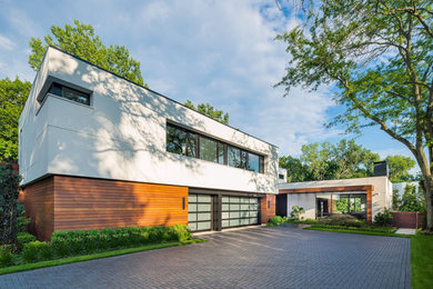 Photo of a contemporary home design in Chicago.