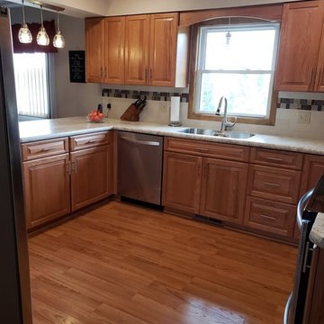Traditional Kitchen Remodel with New Oak Cabinets