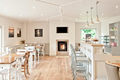 Home design - coastal home design idea