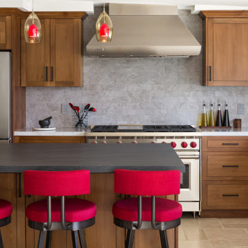 Neo traditional kitchen in Porter Ranch