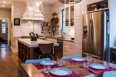 Transitional kitchen photo in DC Metro