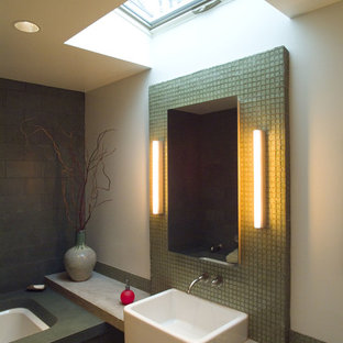 Fotos de baños | Diseños de baños con bañera encastrada sin remate y