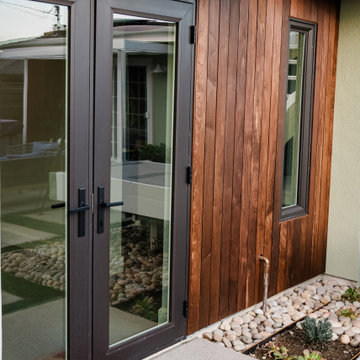 Ipe Siding Detail at Entry Corner