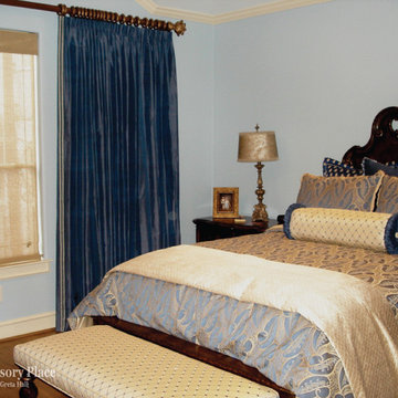 Houston Tradtional Bedroom: Greta Hall - Designer