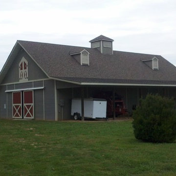 Barn (horse stable)
