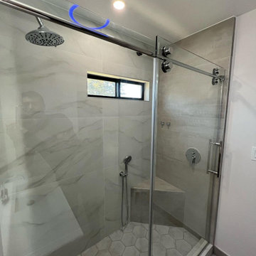 Statement Master Bathrooms with Advancements in Lighting Technology