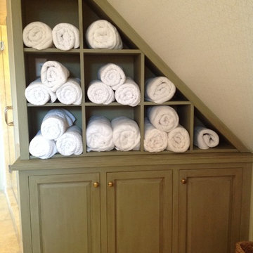 Early American Country Bathroom