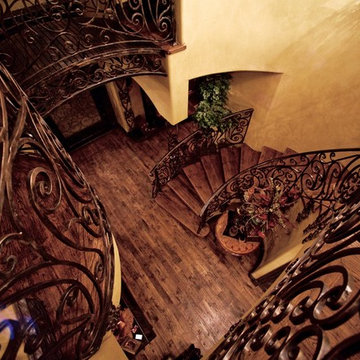 Tuscan Old World