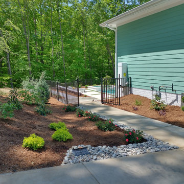 Modern Pool landscaping