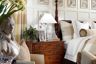 Inspiration for a timeless bedroom remodel in Miami