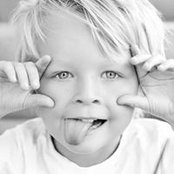 Lara Bell's photo