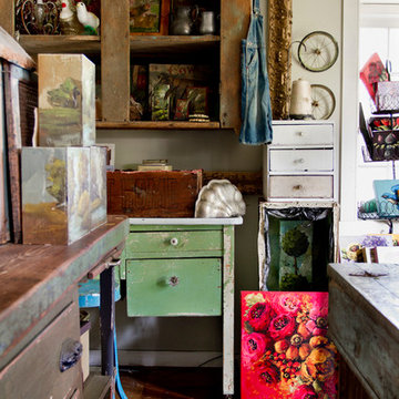 My Houzz: Layers of Patina and an Artist’s Touch in a New York Colonial