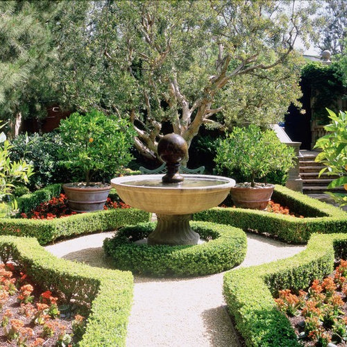 Best Flagpole Landscaping Design Ideas & Remodel Pictures | Houzz