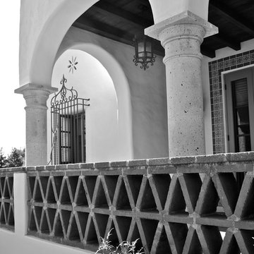 Tile ballustrade