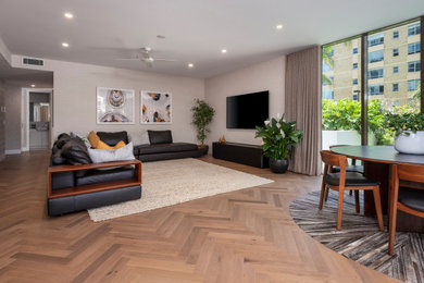 This is an example of a traditional living room in Gold Coast - Tweed.