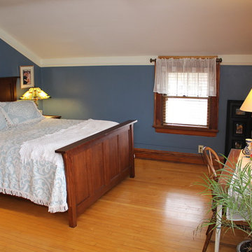Live in McHenry: 1402 N. Green St. McHenry, IL