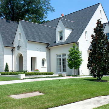 Majestic Oaks Residence