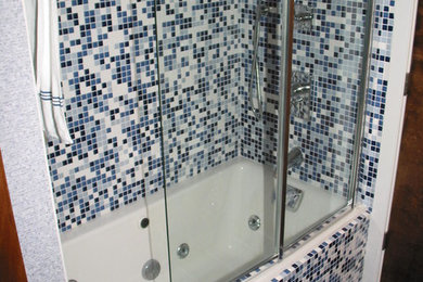 Keller Contemporary Bathroom