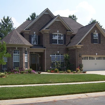 Front Elevation / Curb Appeal