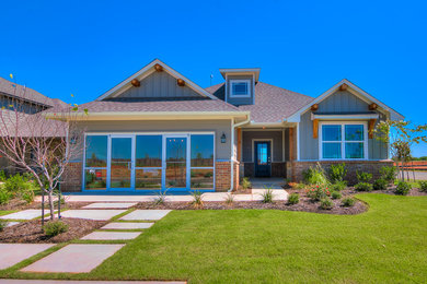 Inspiration for a craftsman exterior home remodel in Oklahoma City